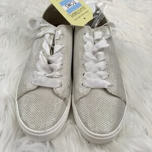 TOMS  Lenox Sneakers White Size 6.5  Wedding